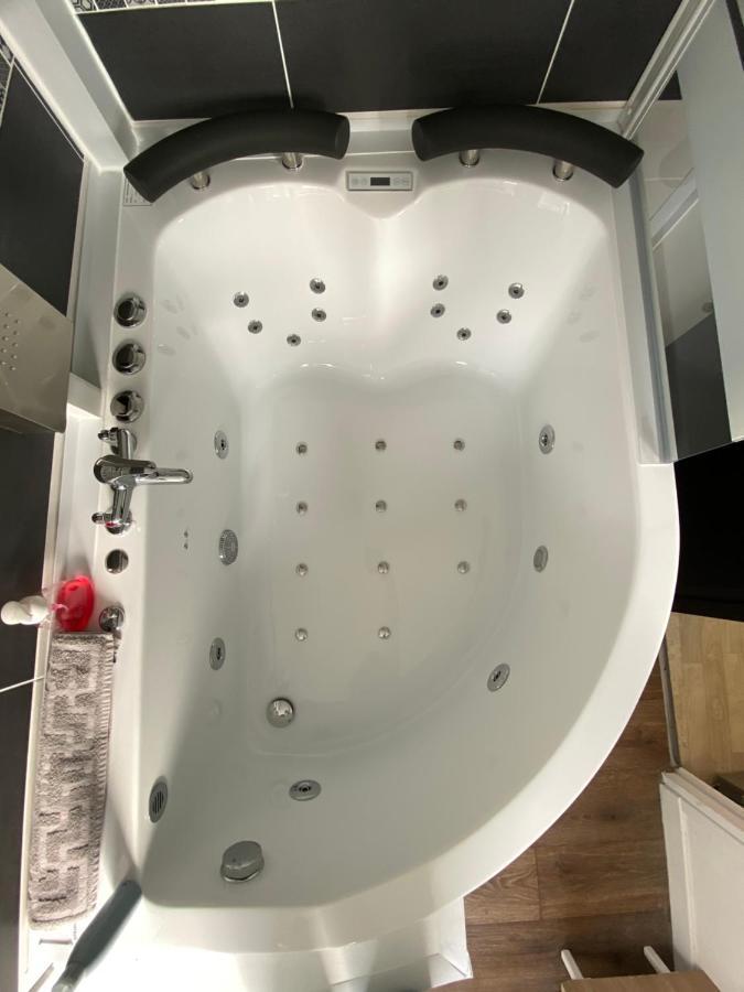 Les Appartements D'Au Coin Du Spa Булон сюр Мер Екстериор снимка